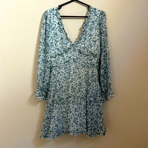 V.Darlin loose dress!